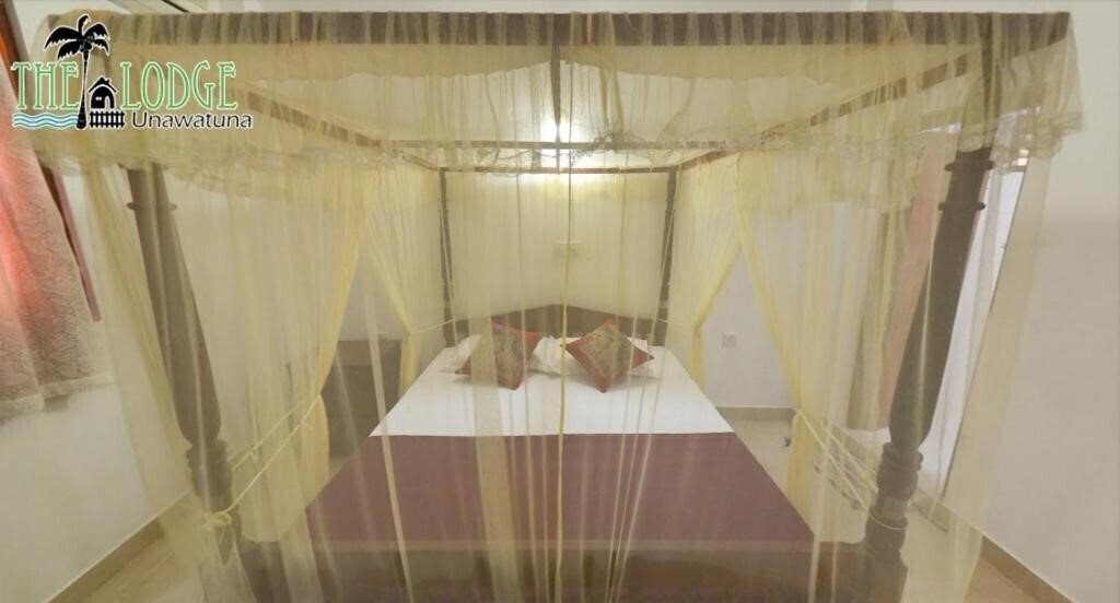 Апартаменты The Lodge Unawatuna 3*