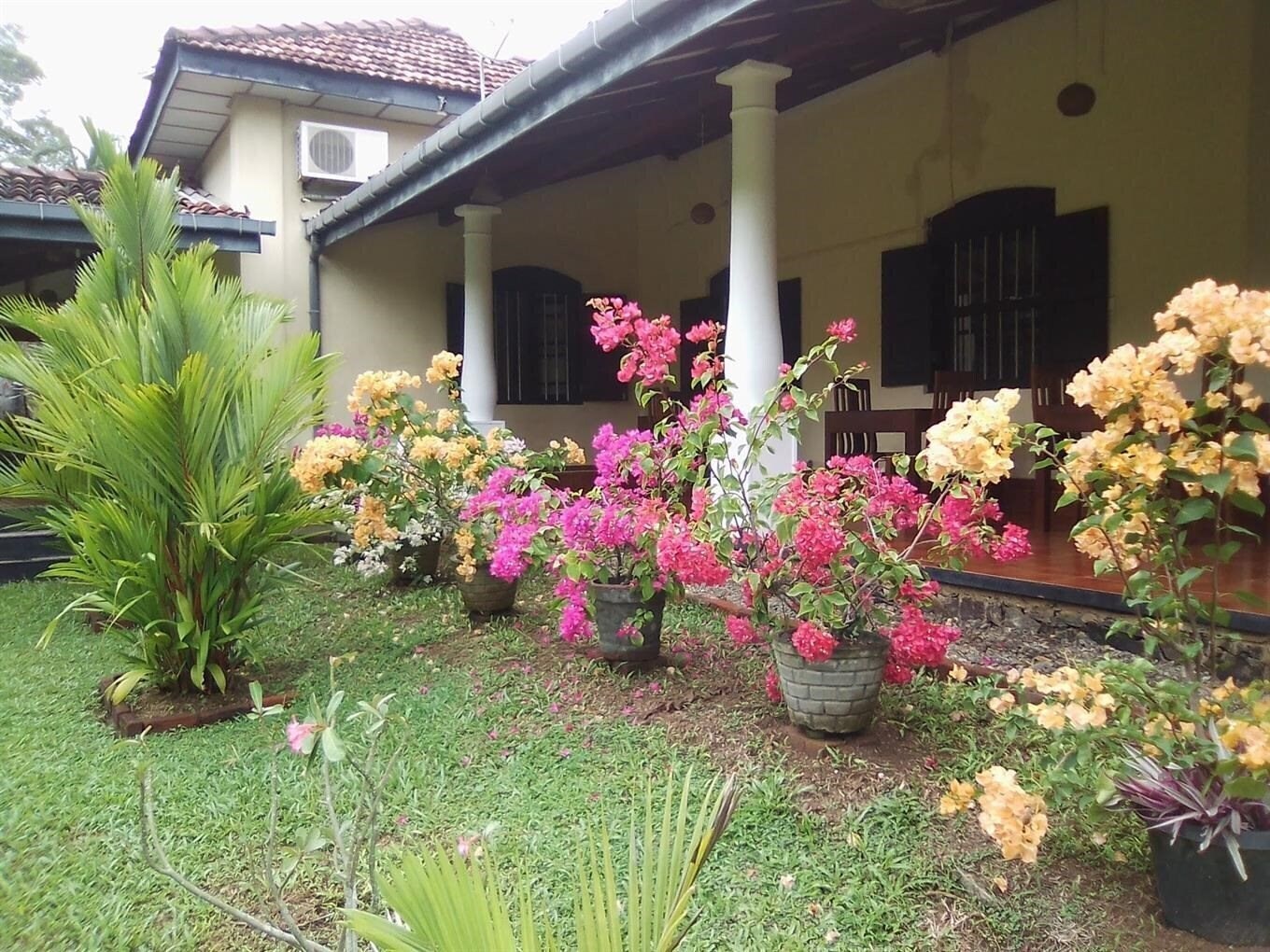 Территория Unawatuna Villa Orchid 3*