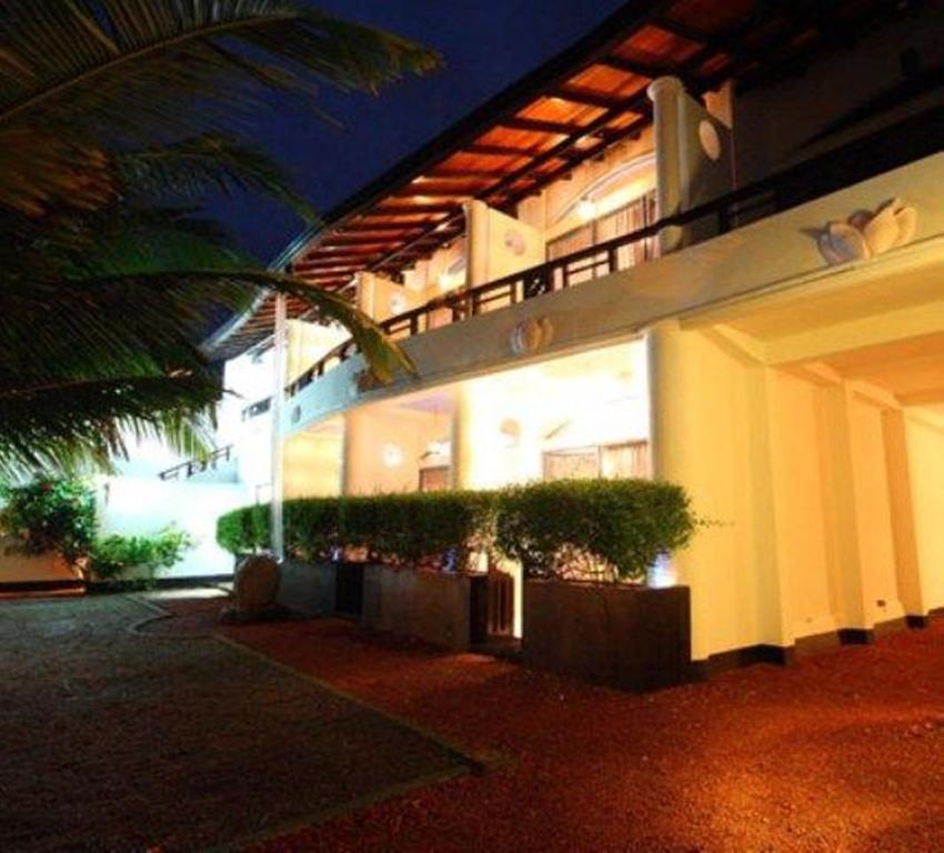 Панорама Dalawella Beach Resort 3*