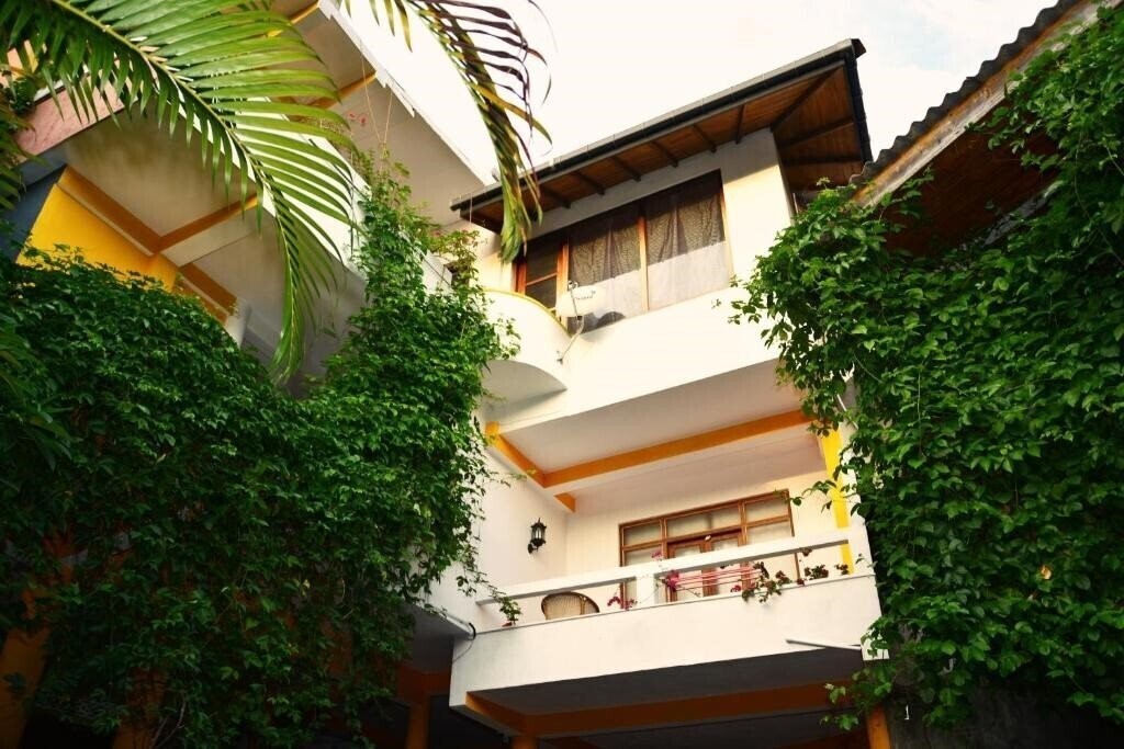 Панорама Villa Watuna 2*