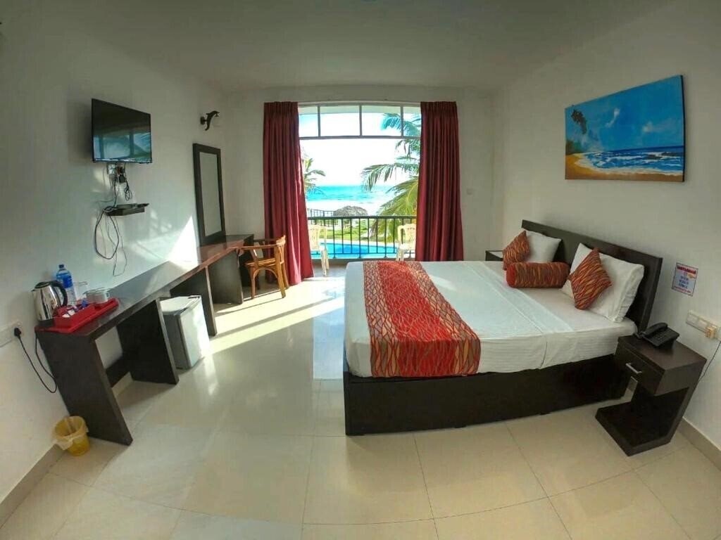 Фото Crystal Resort Dikwella 3*