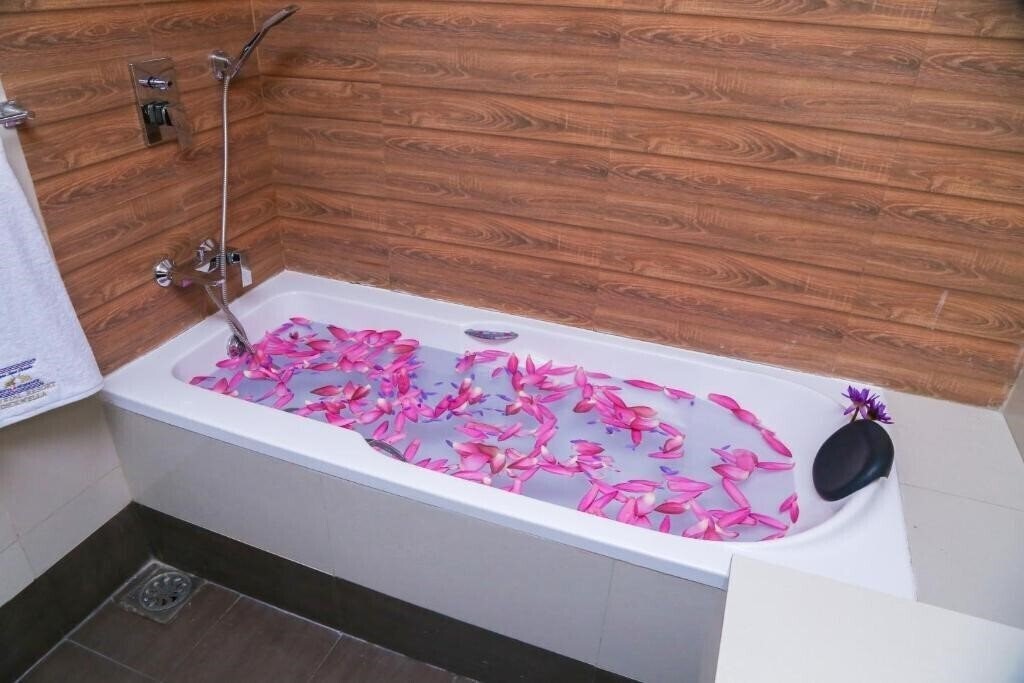 Фотографія Crystal Resort Dikwella 3*