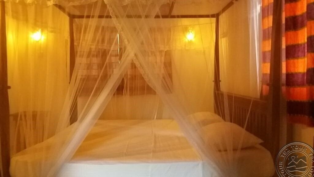 Панорама Sea Breeze Guesthouse. 2*