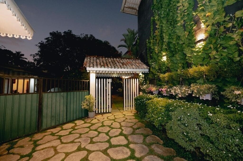 Територія Dandelion Unawatuna Guest House гостиный двор