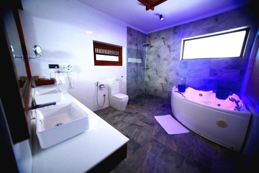 Фото Watergate Resort 3*