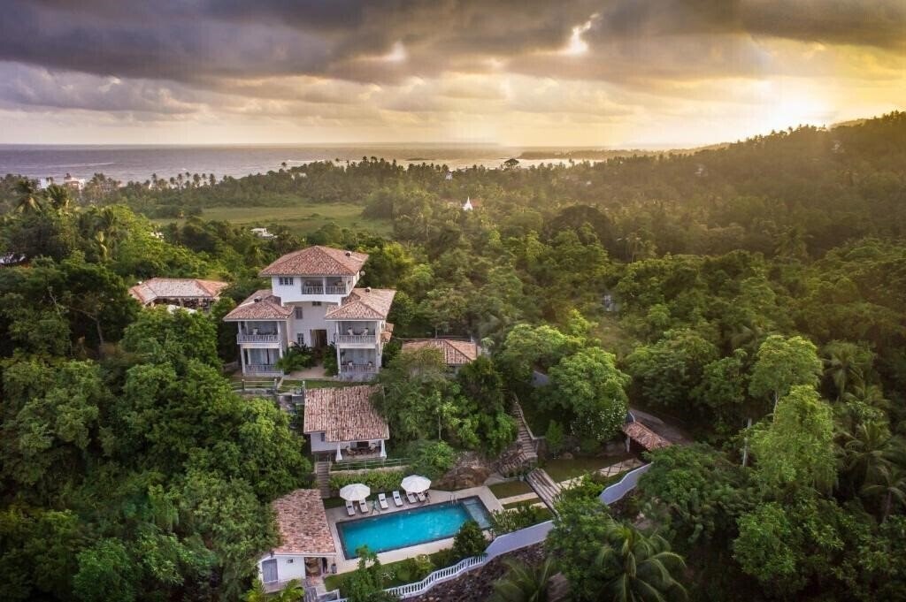 Отель The Horizon Hill Top Villa вилла