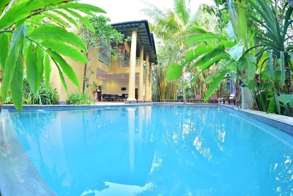 Отель Aurora 3*