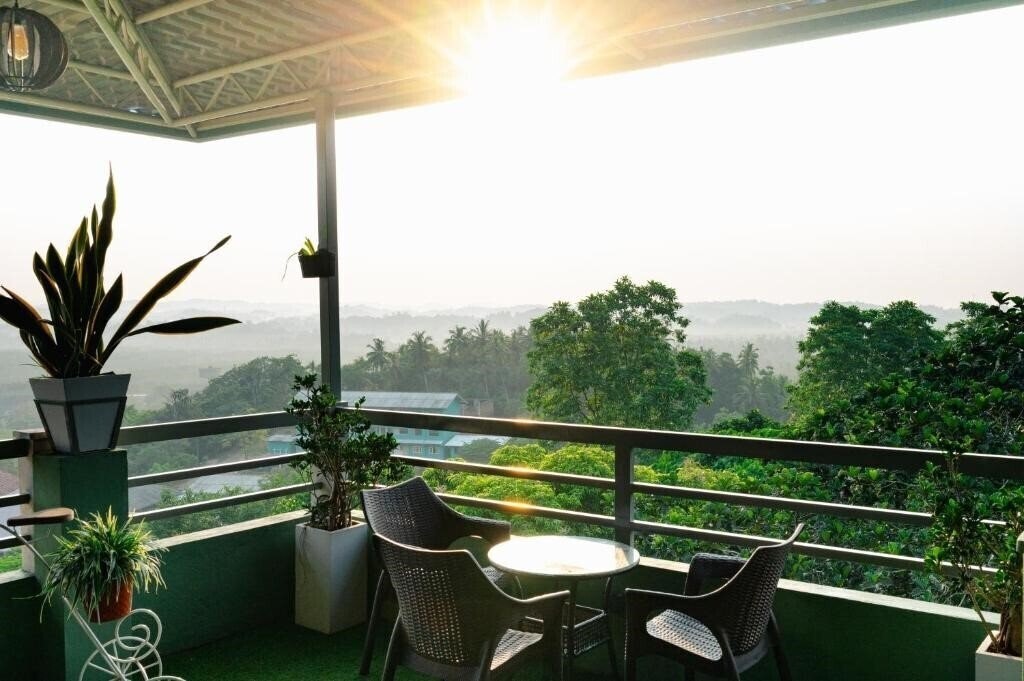 Фото Mount Rich Rumassala 4*