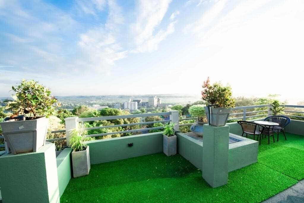 Панорама Mount Rich Rumassala 4*