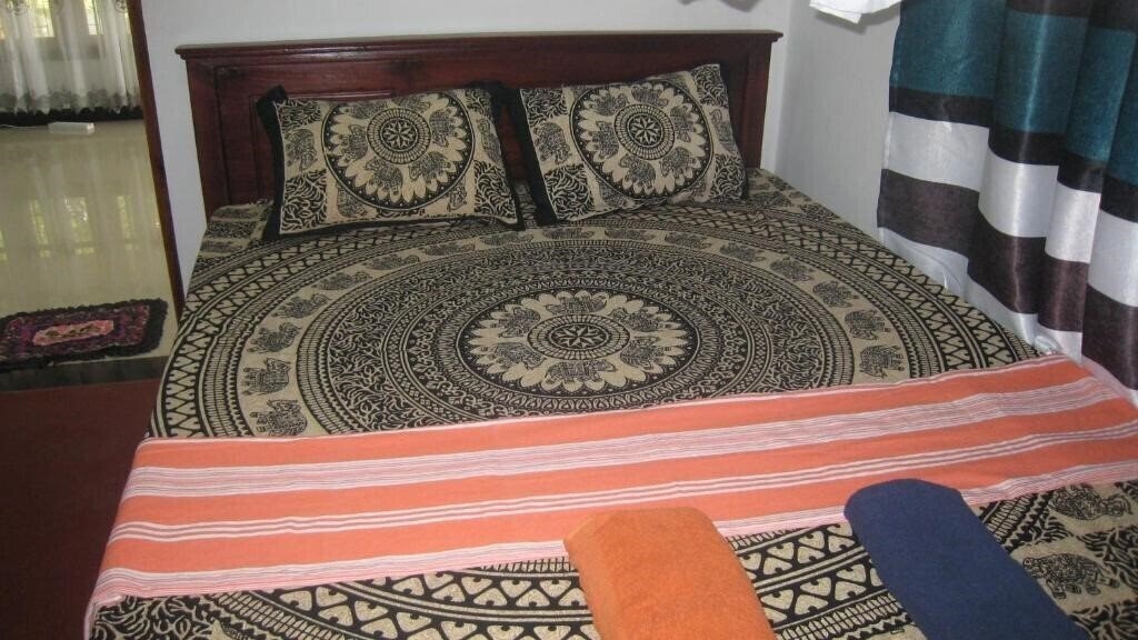 Панорама Banana Garden 2*