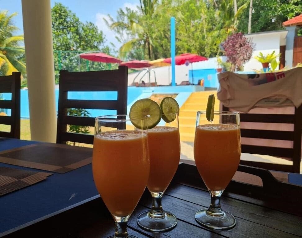 Панорама Rock Beach Villa Talpe 2*