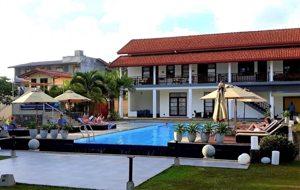 Территория Imagine Villa Hotel 3*