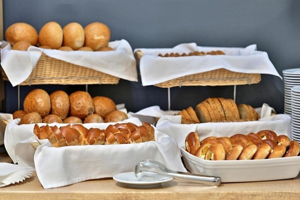 Панорама Hotel Alexander 4*