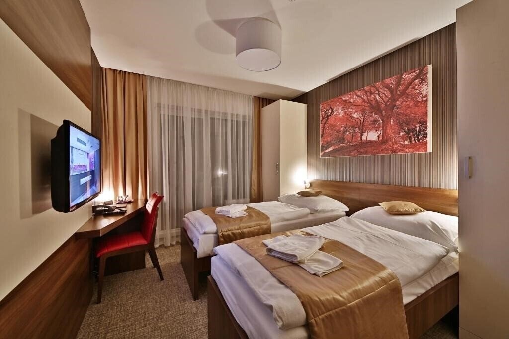 Готель Hotel Alexander 4*