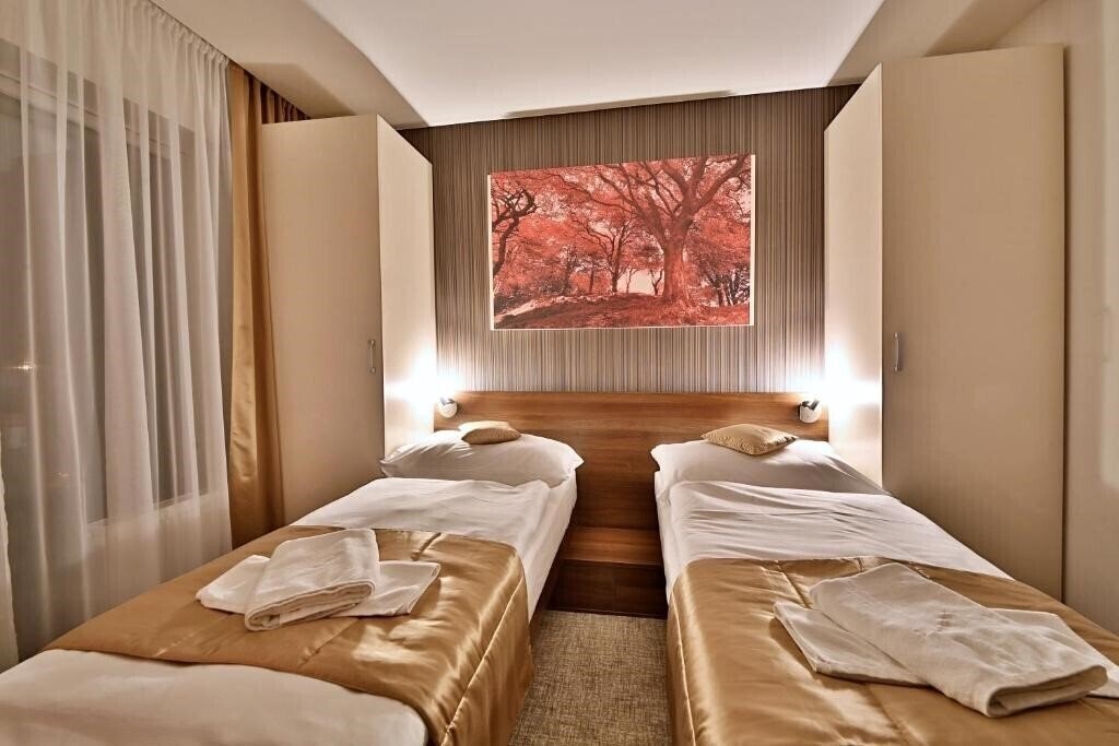 Фото Hotel Alexander 4*