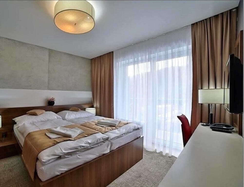 Територія Hotel Alexander 4*