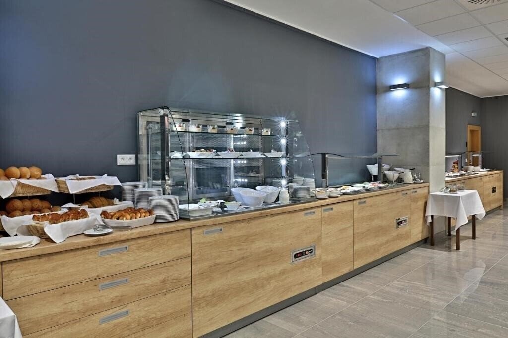 Апартаменти Hotel Alexander 4*