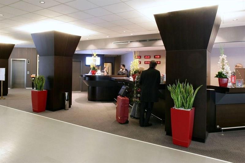 Вид Park Inn Danube Bratislava 3*