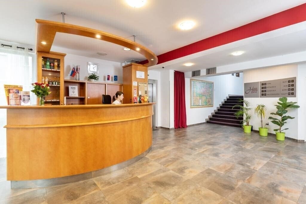 Панорама Hotel Plus 2*