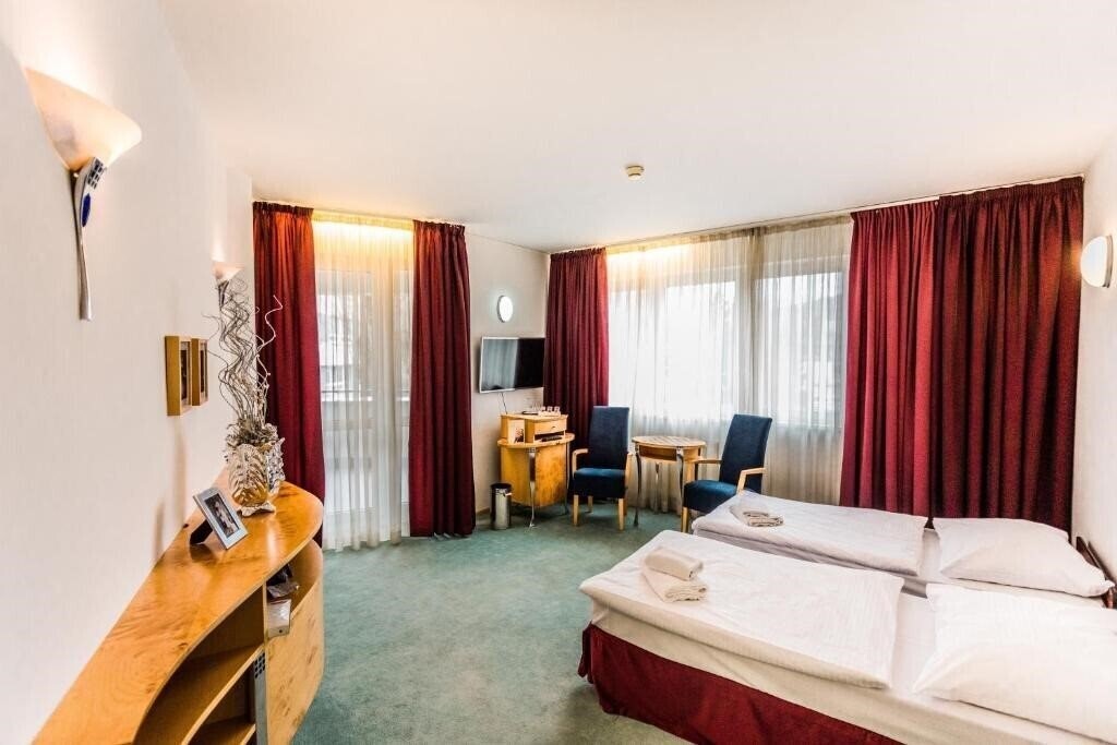 Готель Hotel Set 4*