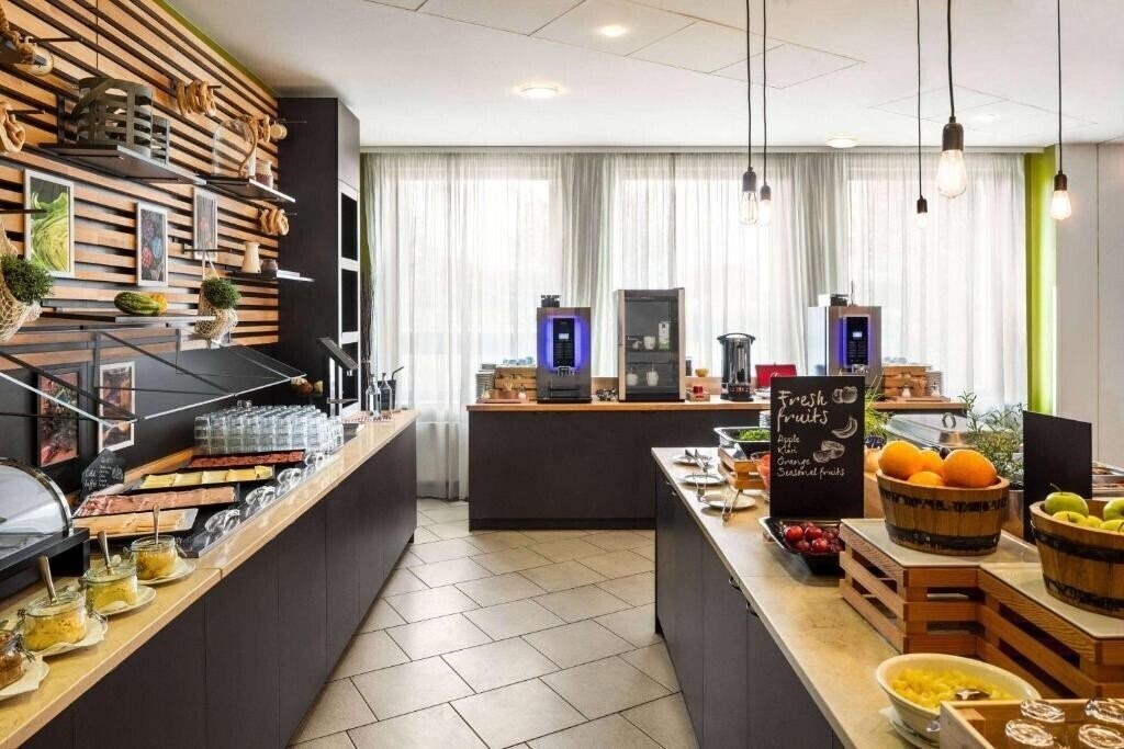 Апартаменты Chopin Airport Hotel 3*