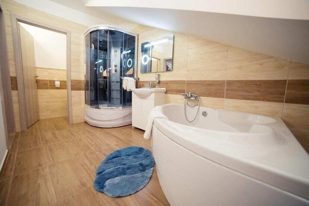 Територія Bristol 4*