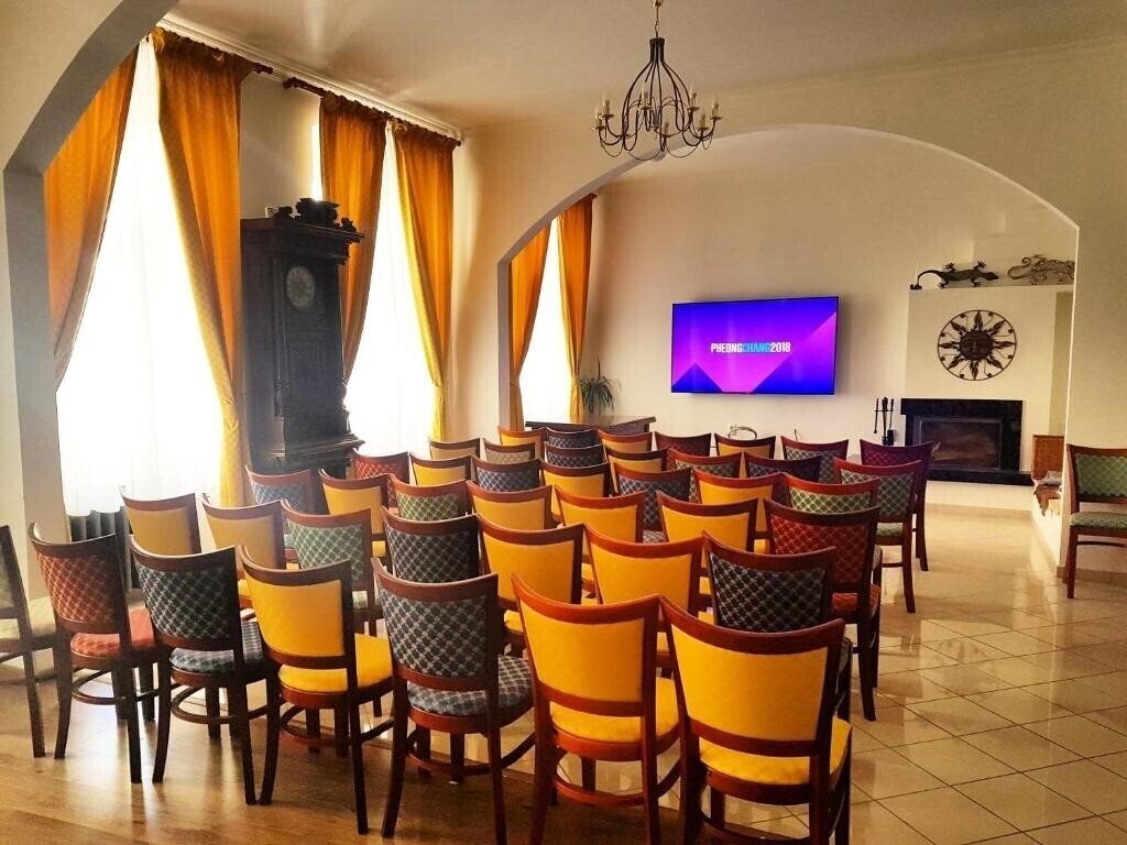 Апартаменти Bristol 4*