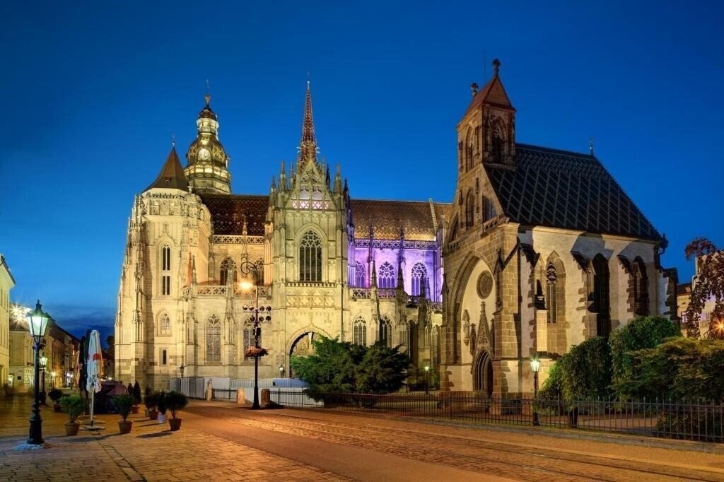 Апартаменти Gloria Palace 3*