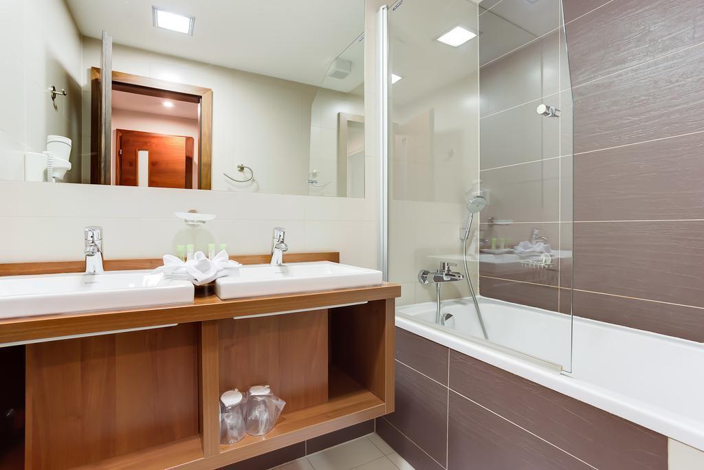 Апартаменты Janosik Hotel 3*