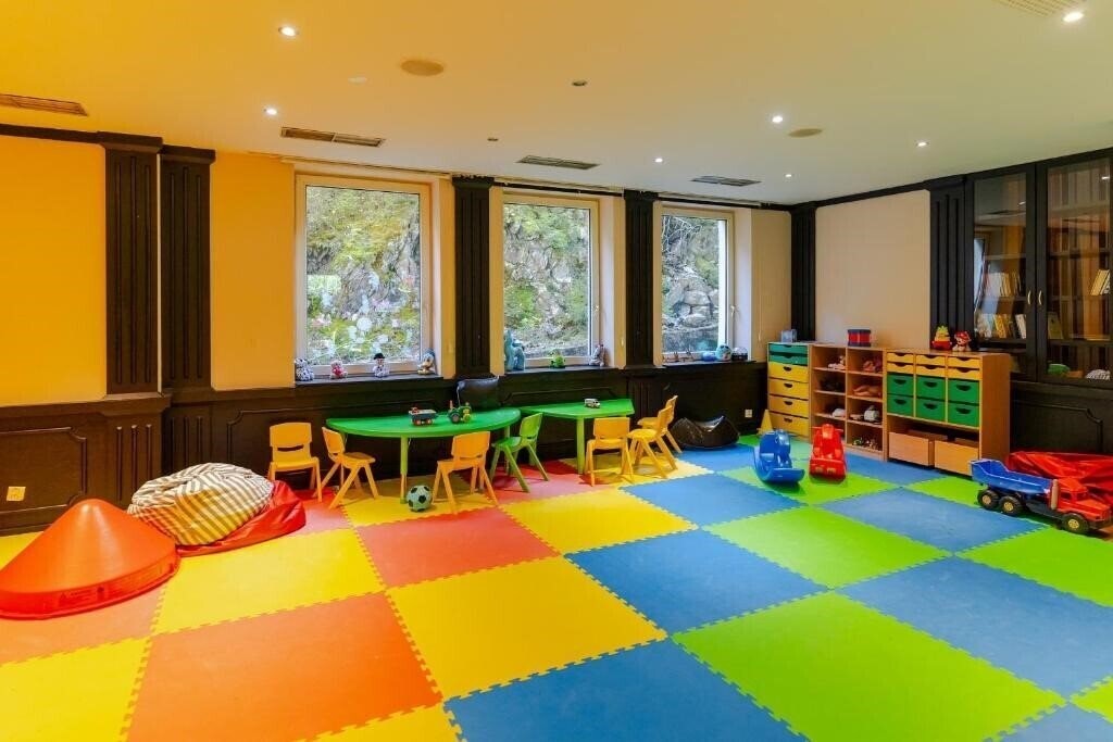 Апартаменти Ostredok 3*