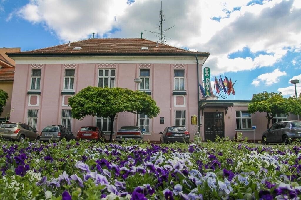 Апартаменти Pro Patria 2*