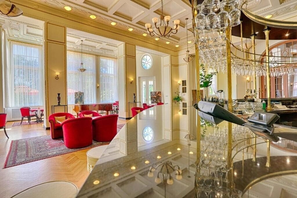 Панорама Thermia Palace 5*