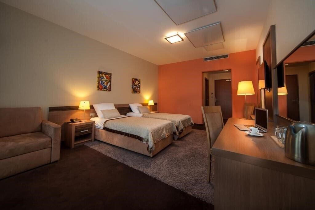 Вид Hotel Kras 4*