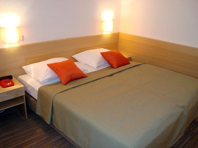 Вид Канин 3*