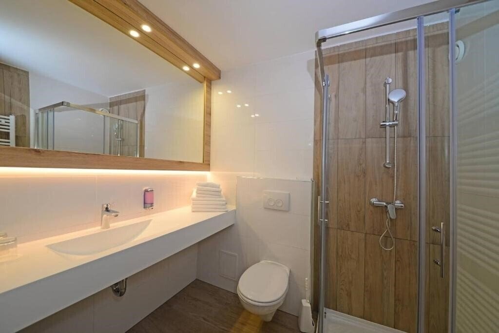 Панорама Alpina 3*