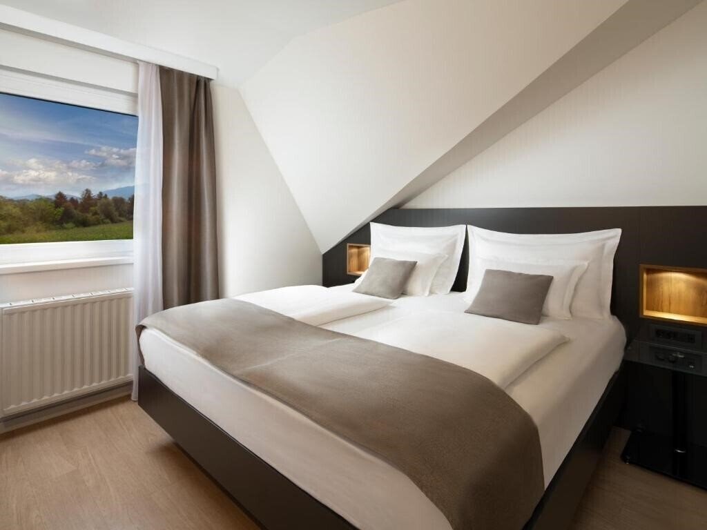 Апартаменти Ahotel 3*