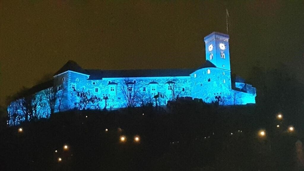 Фотографія Emonec 2*