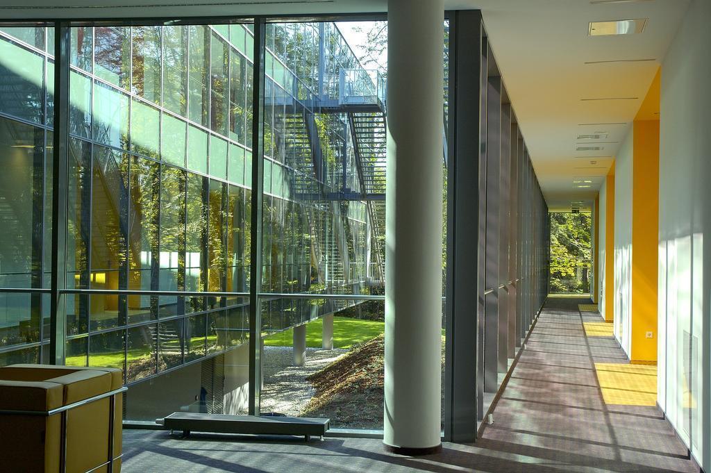 Апартаменты Four Points By Sheraton Ljubljana Mons 4*