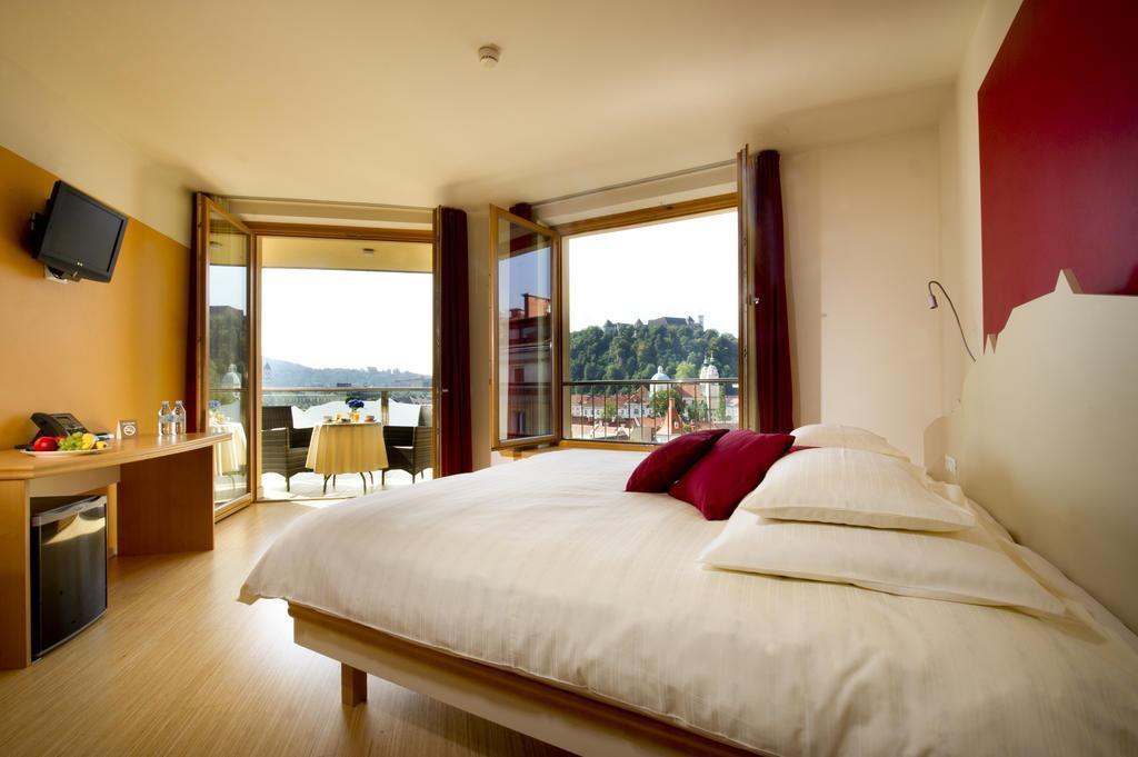 Панорама City Hotel 3*