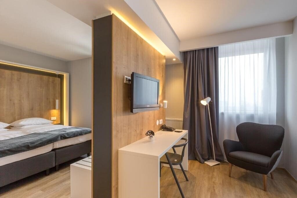 Панорама M Hotel 3*