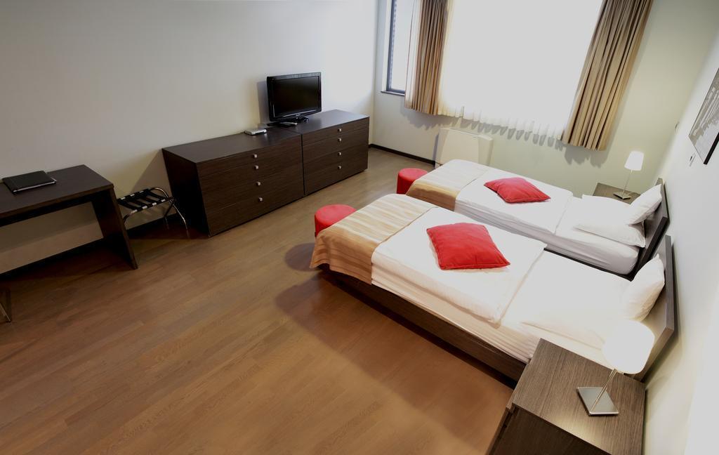 Фотографія Birokrat Aparthotel 3*