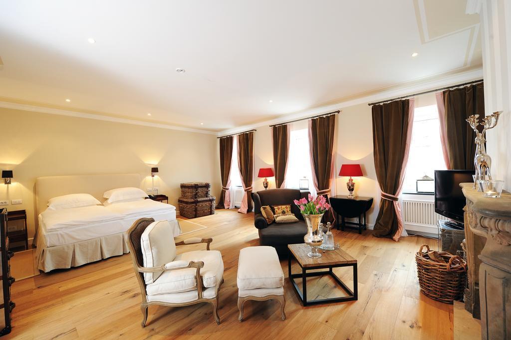 Готель Lesar Hotel Angel 4*