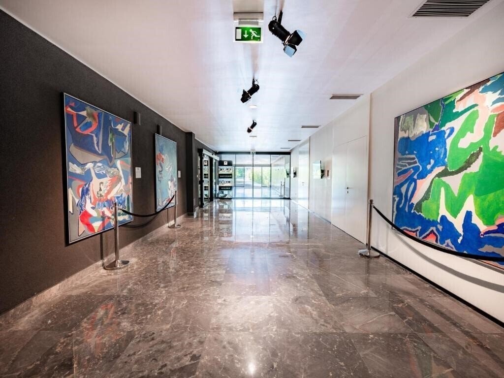 Территория Hotel City Maribor 4*