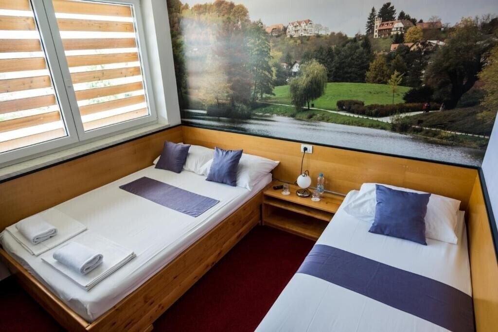 Апартаменты Hotel Tabor 3*