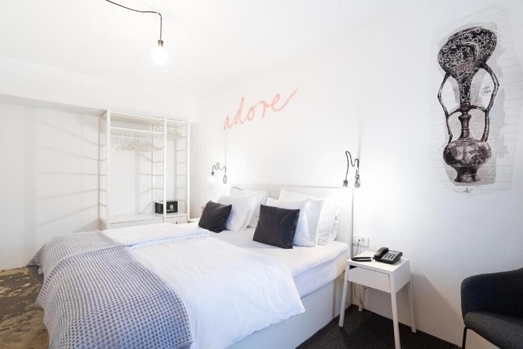 Апартаменти Tartini Hotel 3*