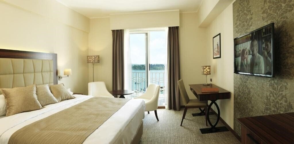 Фотография Grand Hotel Portoroz 4*