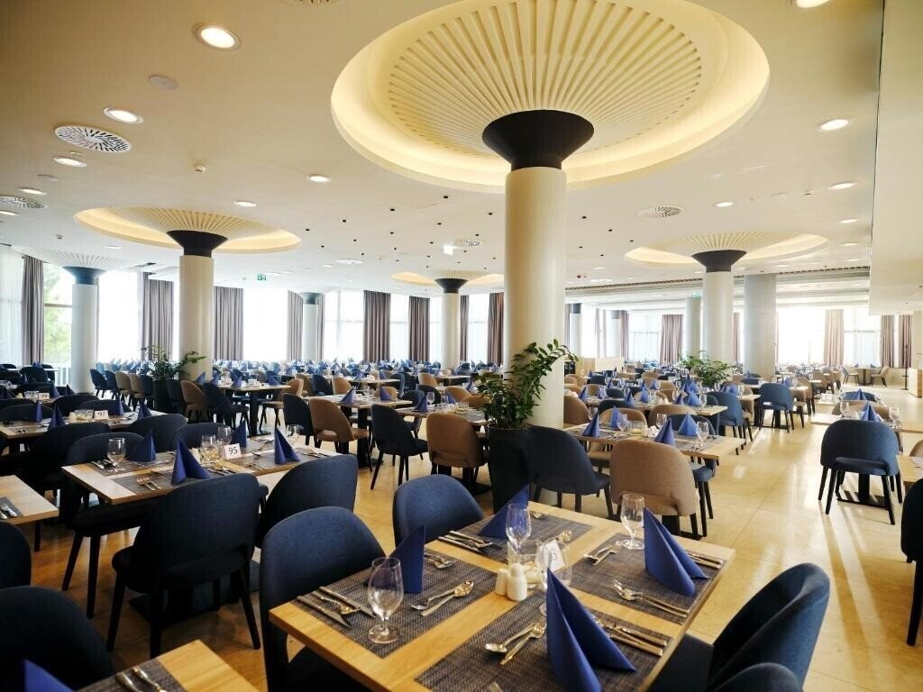 Апартаменти Riviera 4*