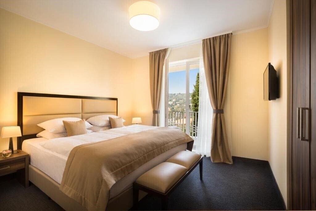 Апартаменти Roza 3*