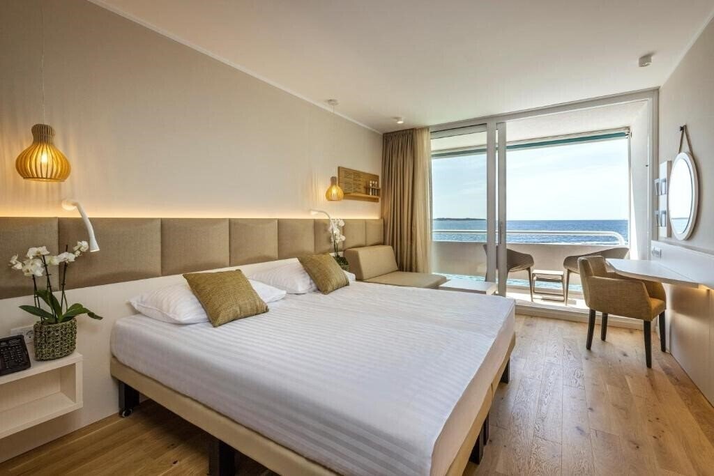Панорама Histrion 4*