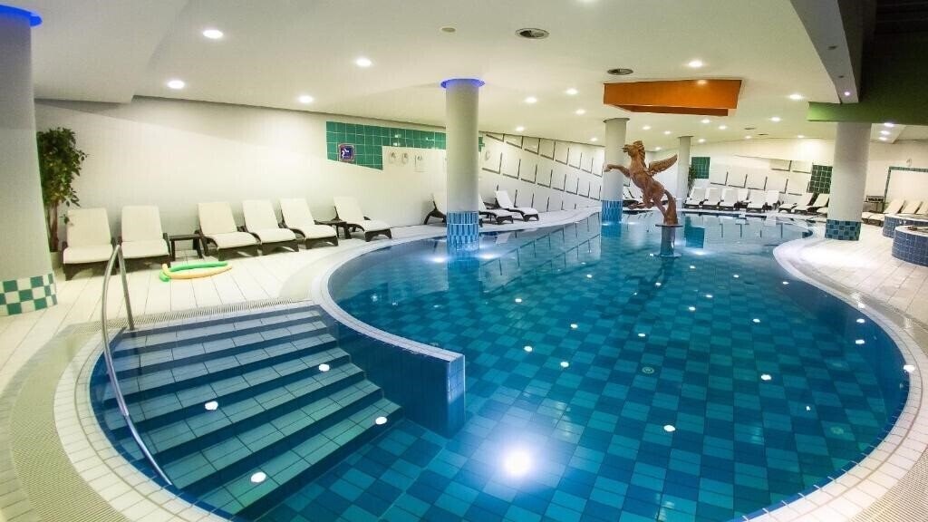 Апартаменты Grand Hotel Sava 4*